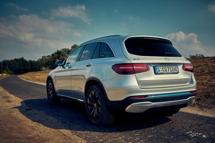 invisible markets mercedes benz launches hydrogen powered glc f cell