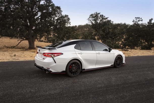 a question of lust toyota unwraps the camry and avalon trd