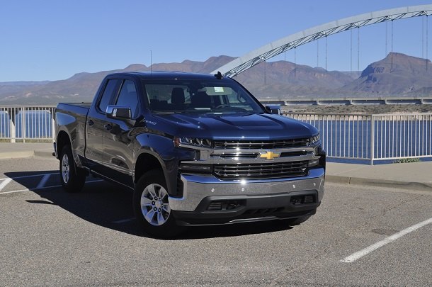 2019 chevrolet silverado 2 7 liter first drive fighting for value dollars