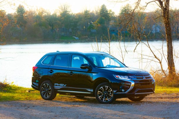 2018 Mitsubishi Outlander PHEV Review - The Waiting Was the Hardest Part