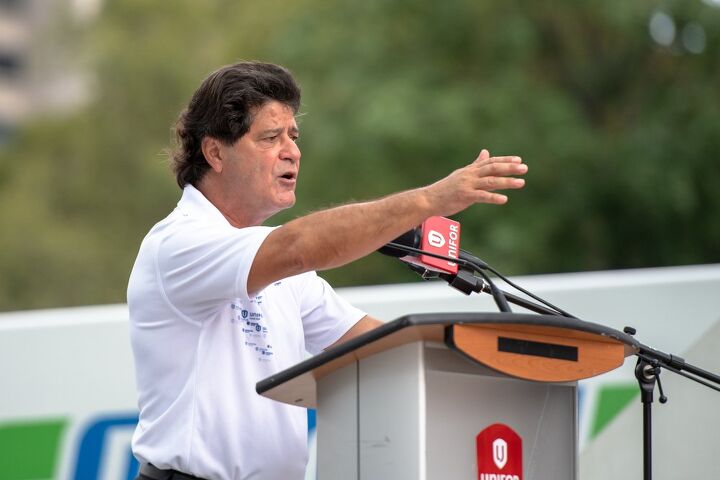 extreme vitriol unifor squares off with ontario receives support from veteran