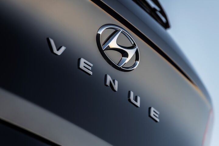 more crossovers hyundai venue to debut at new york auto show