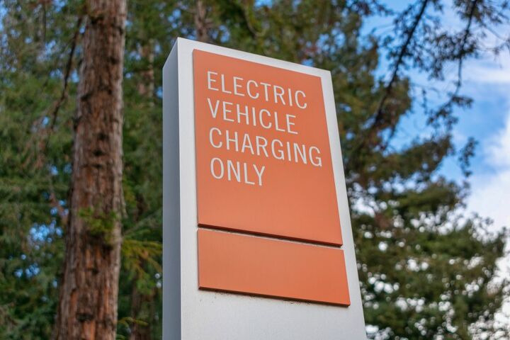 Los Angeles Has a Green New Deal of Its Own - No ICE Vehicles by 2050