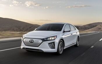 2020 Hyundai Ioniq: Modest Changes, but the Electric Goes to War With Nissan