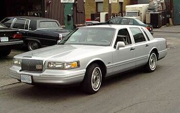 Rent, Lease, Sell or Keep: 1995 Lincoln Town Car – Signature Series