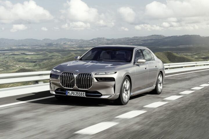 2023 BMW 7 Series: Everything but the Kitchen Sink