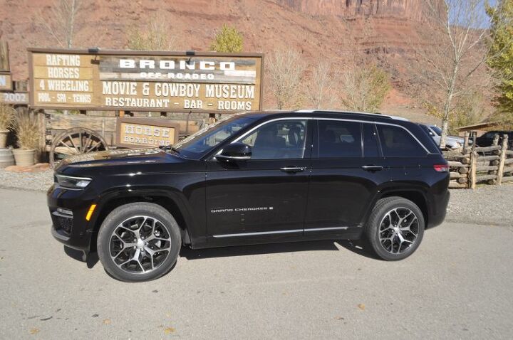 2022 jeep grand cherokee first drive keeping the flame