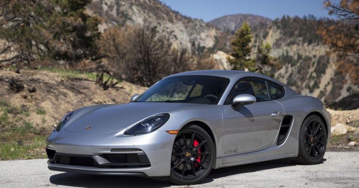 2021 Porsche 718 Cayman GTS 4.0 Review - A Sports Car For All