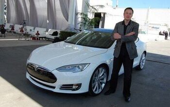 Elon Musk Needs a Tesla PR Team