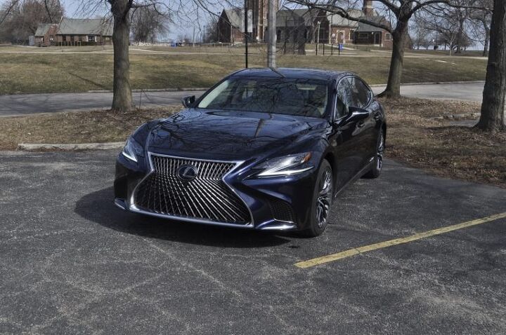 2020 Lexus LS 500h AWD Review - Quietly Being Green
