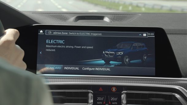 bmw s plug in hybrids will incorporate gamification automatically switch to ev mode
