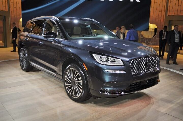 lincoln corsairs plug in variant brings up the rear ev to follow