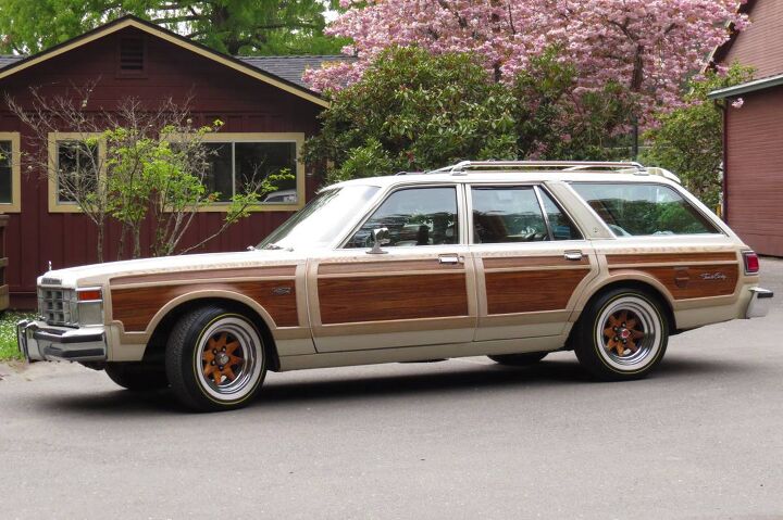 Rare Rides: The 1978 Chrysler LeBaron Town & Country Gives You Wood