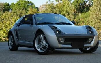 Rare Rides: There's a 2004 Smart Roadster in Brooklyn but It's Mostly Useless