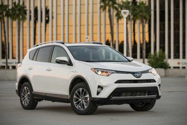 America's Best-Selling SUVs and Crossovers Through 2017 Q3: Toyota RAV4 Primed to Break Honda CR-V Streak