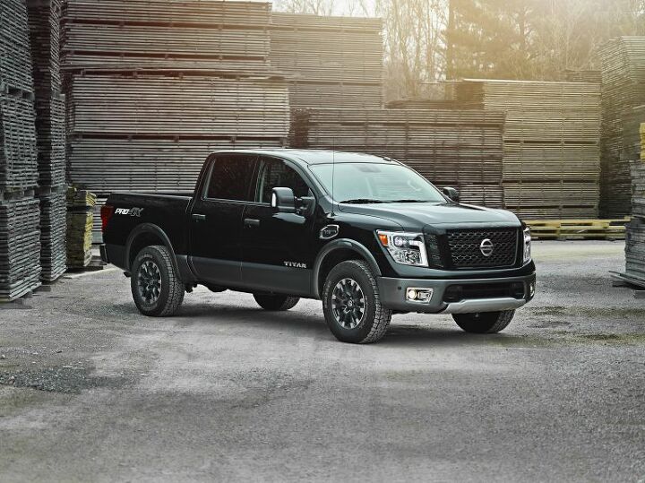 chicago 2017 nissan reveals titan king cab option that s not just for passengers