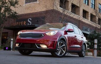 Wayne Gerdes Is At It Again! Hired Hand 'Reviews' Kia Niro After Guinness World Record Drive