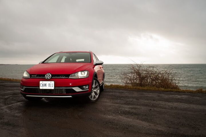 2017 volkswagen golf alltrack review alltrack is on track but can t find the next