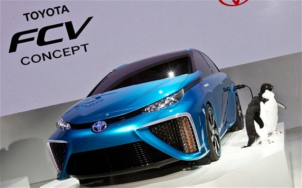 toyota s first fcvs to arrive in showrooms christmas 2014