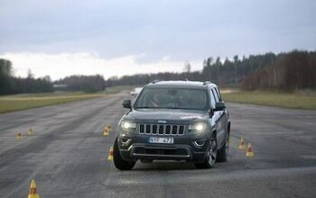 "Perfect Result": 2014 Jeep Grand Cherokee Passes Moose Test