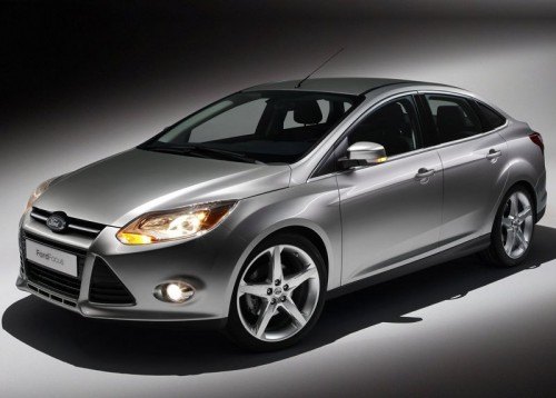 2011 focus claims 40mpg with an automatic