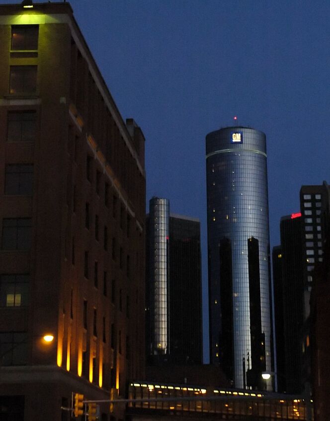 GM: Give Us Tax Credits Or We'll Lose The RenCen