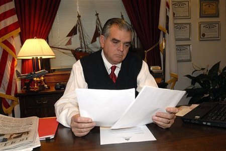 New U.S. Transport Sec. Ray LaHood Named "Porker of the Month"