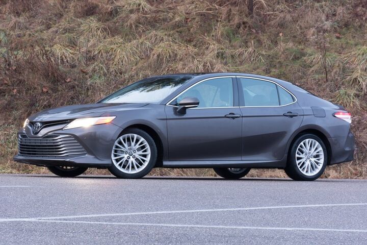 2018 toyota camry xle v6 review the default choice for a reason