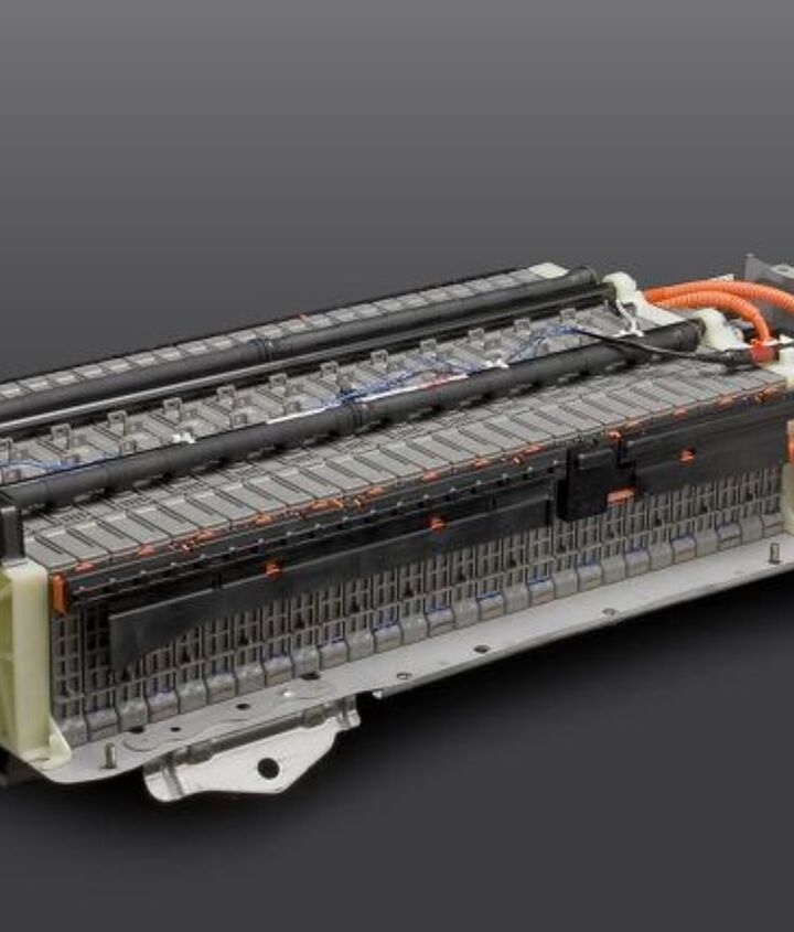 Original Hybrid Batteries Still Charged Up 15 Years Later | The Truth ...