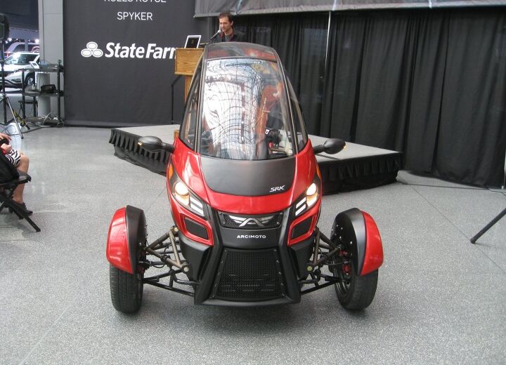 a tale of two trikes arcimoto and elio do new york