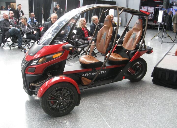 a tale of two trikes arcimoto and elio do new york