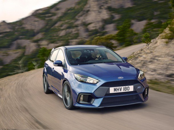 2016 ford focus rs delivers 345 hp with 8216 specially engineered ecoboost mill
