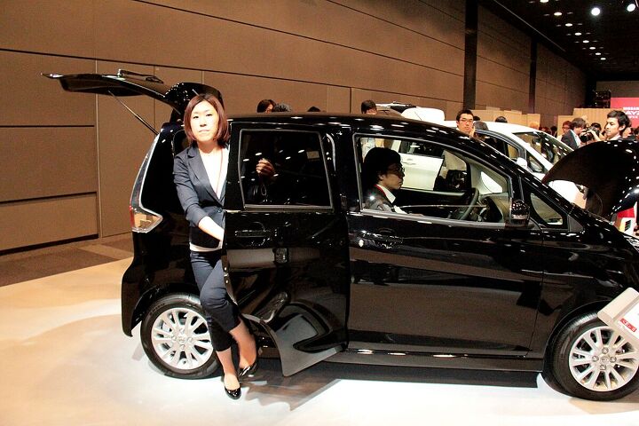 big rollout for small car nissan launches dayz kei em you ve seen it