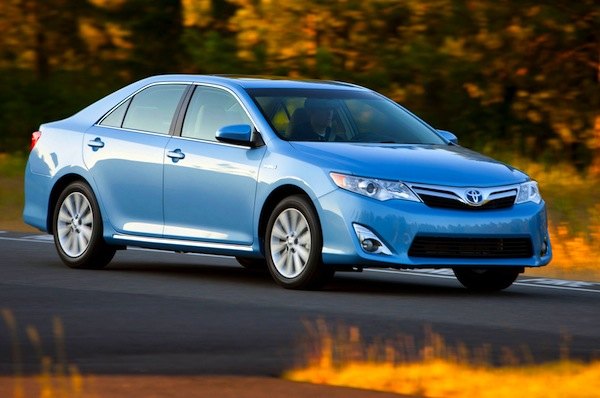 best selling cars around the globe what hybrids and electric cars are selling in the