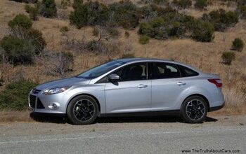 Video Review: 2012 Ford Focus SE Sedan