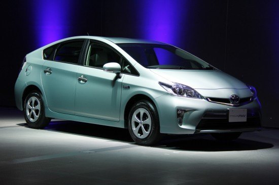 toyota launches the volt worrier a prius plug in hybrid that won t break the bank