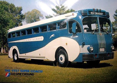curbside classic 1947 gm pd 3751 silversides greyhound bus the first modern
