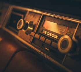 Report: Some Automakers Abandoning AM Radio