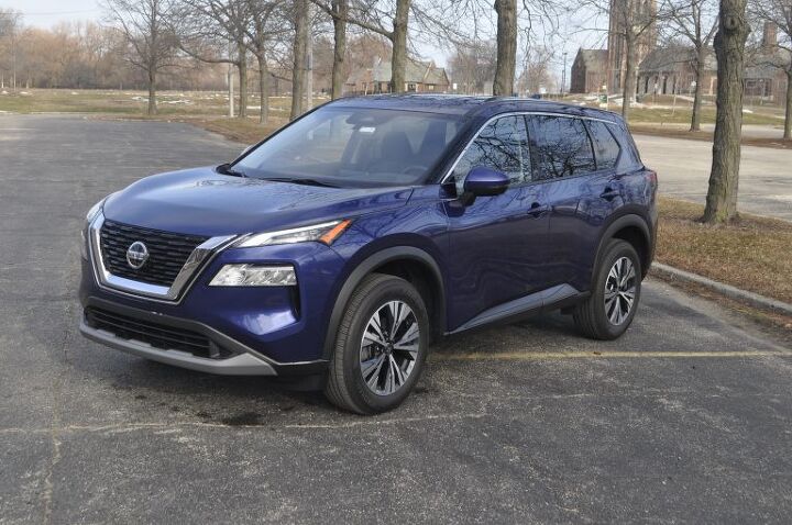 2021 Nissan Rogue SV AWD Review - Comfortable Conformity