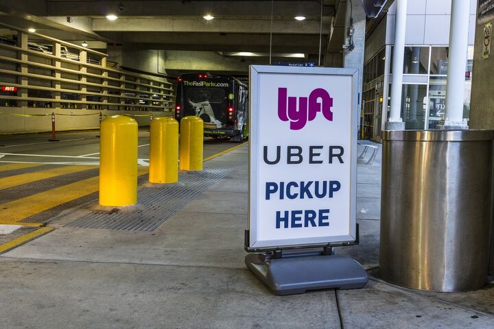 California Blinks: Uber/Lyft Granted Extension on New Labor Laws