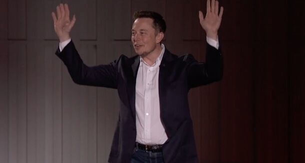 elon musk selling earthly possessions gets yelled at online