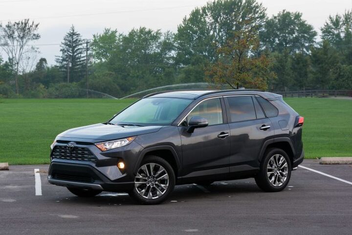 2019 Toyota RAV4 Review - Half a Million Buyers Can't Be Wrong