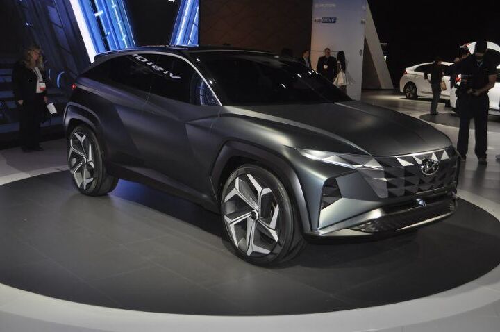 yet another design concept from hyundai and this one plugs in