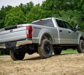 2020 Ford Super Duty Trounces Ram's Torque and Towing, Rubs Competitor's Face in the Dirt
