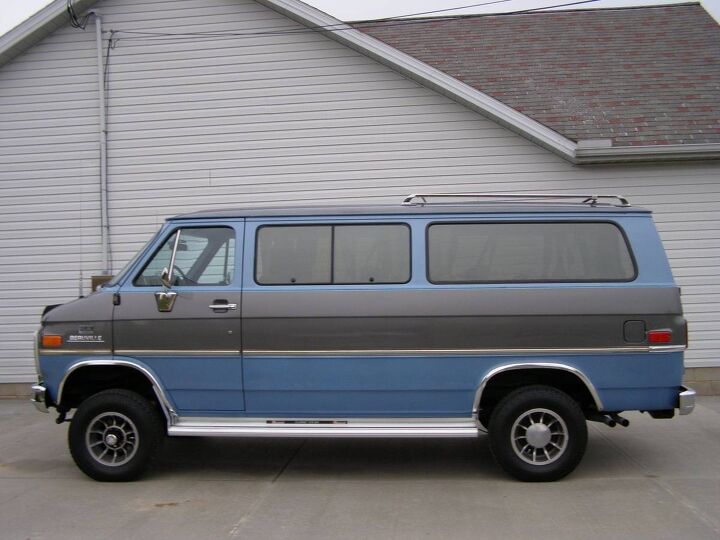 Buy/Drive/Burn: Full-size Van Time in 1990