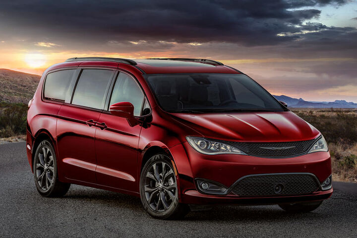 unifor official expect an all wheel drive chrysler pacifica