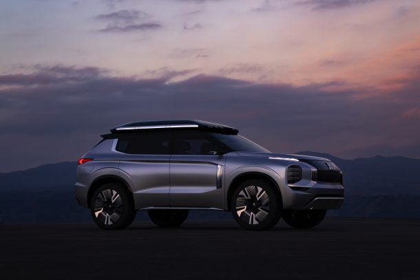 Mitsubishi's Crossover Concept Looks Bold - Yeah, That's the Ticket