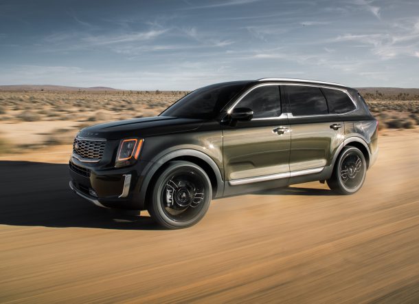 the kia tellurides fuel economy is pretty much exactly what youd expect