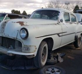 Junkyard Find: 1953 Pontiac Chieftain Sedan