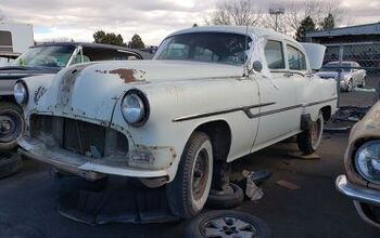 Junkyard Find: 1953 Pontiac Chieftain Sedan